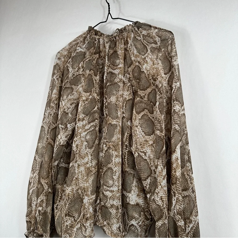 MANGO Women's Snake Print Blouse | Size 4 - Picture 11 of 12